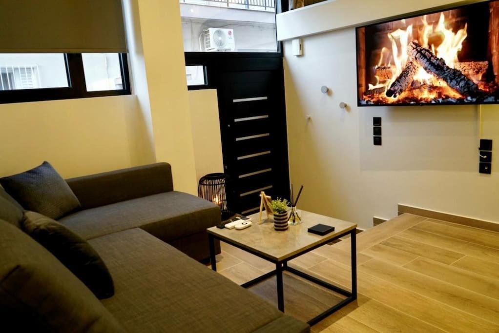 Cosy Loft Lägenhet Patras Exteriör bild