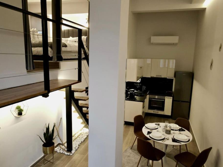 Cosy Loft Lägenhet Patras Exteriör bild